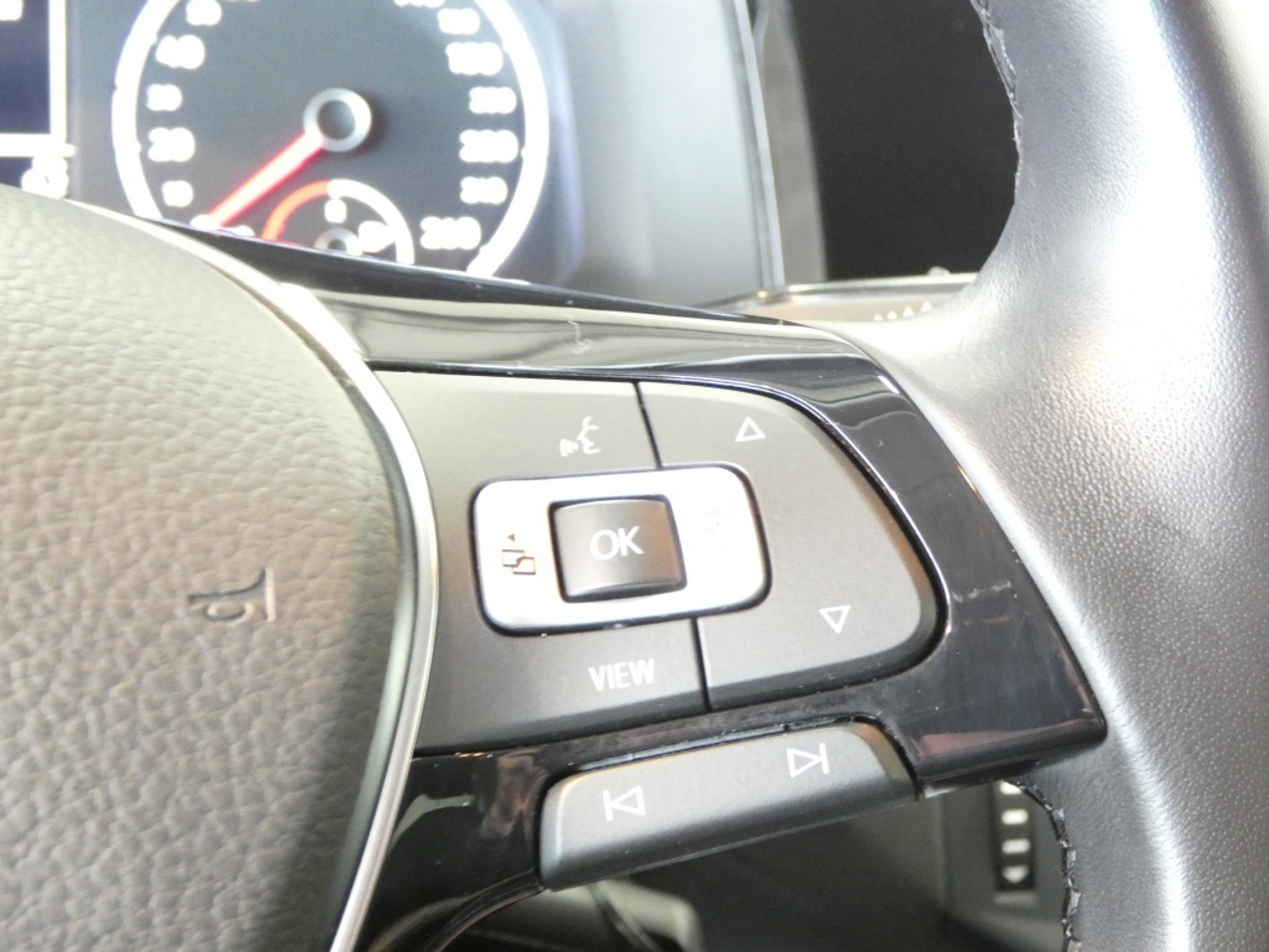 44990005-13.jpg
