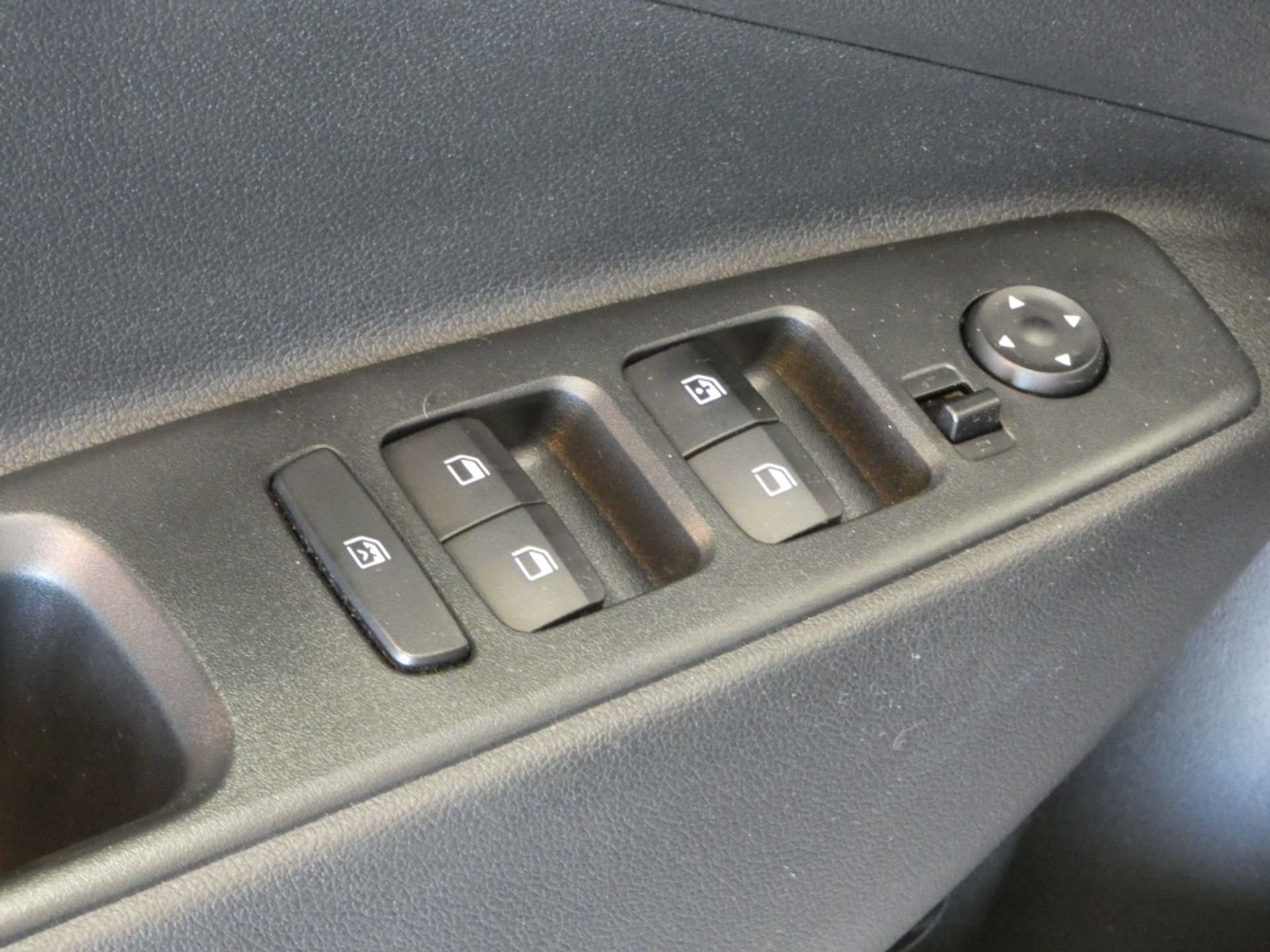 45490090-11.jpg