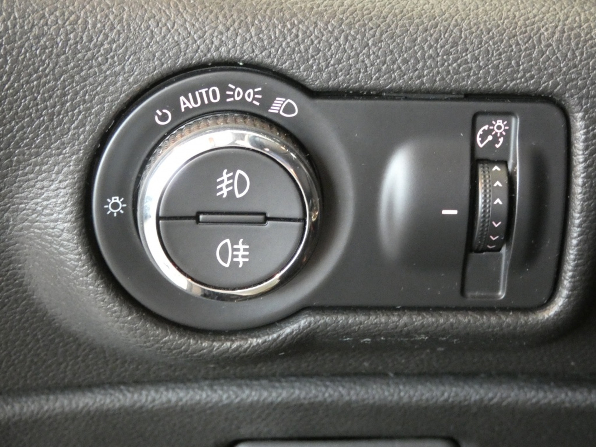 45628686-16.jpg