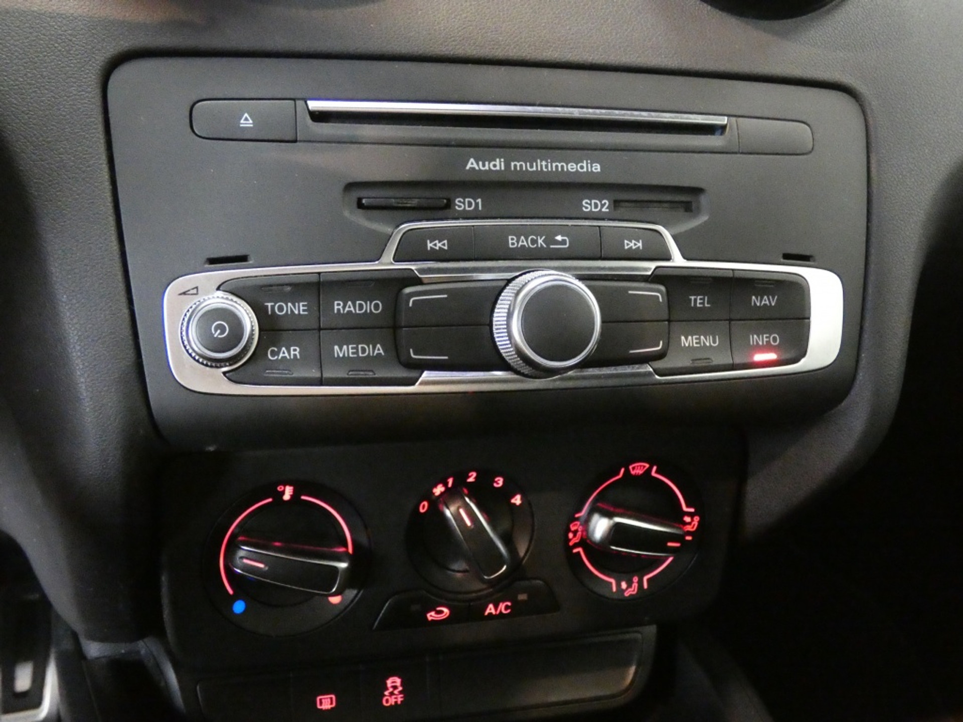 45802068-9.jpg