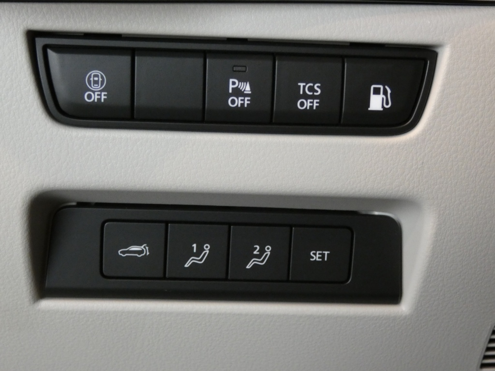 45870464-29.jpg