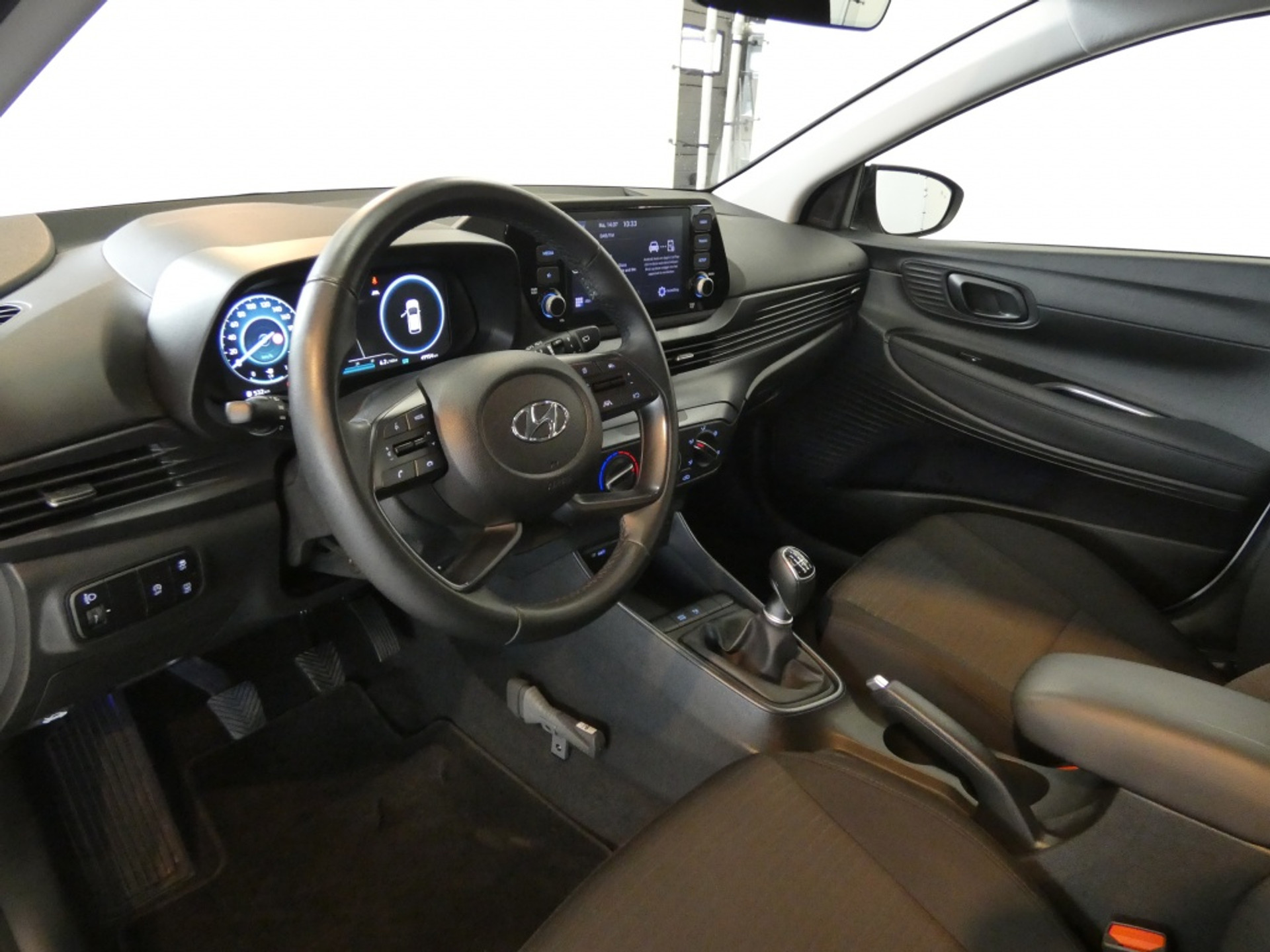 46345216-6.jpg