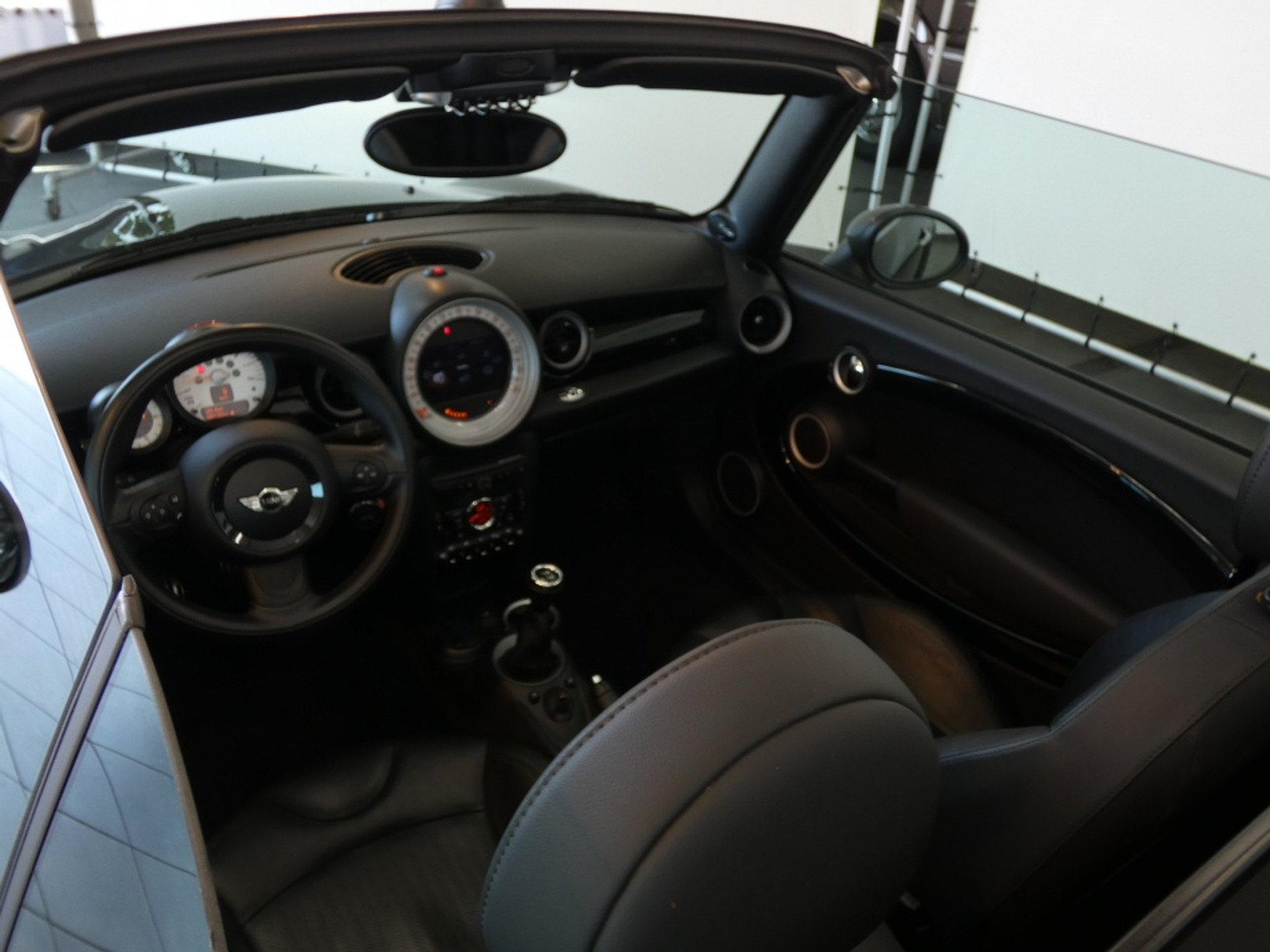 46778802-25.jpg
