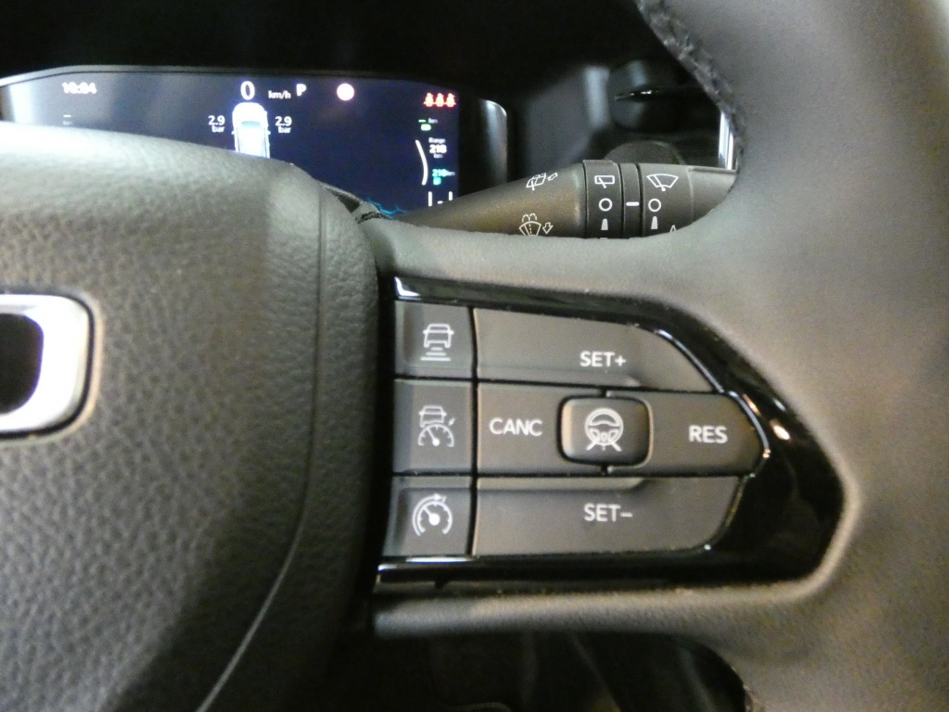 46781204-21.jpg