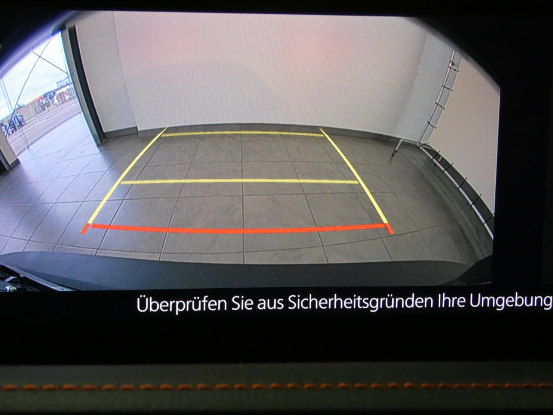 48563254-13.jpg
