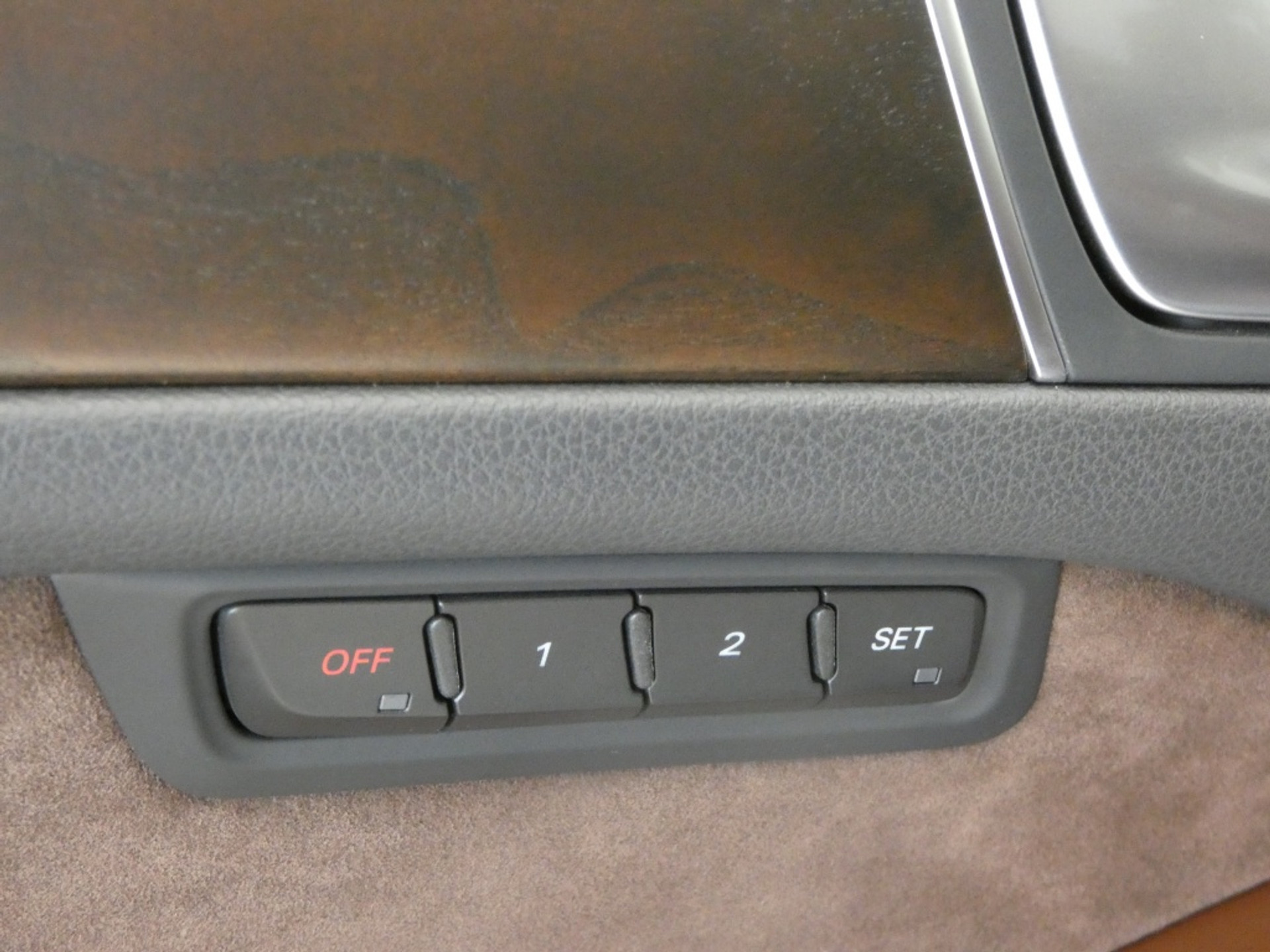 50465427-13.jpg