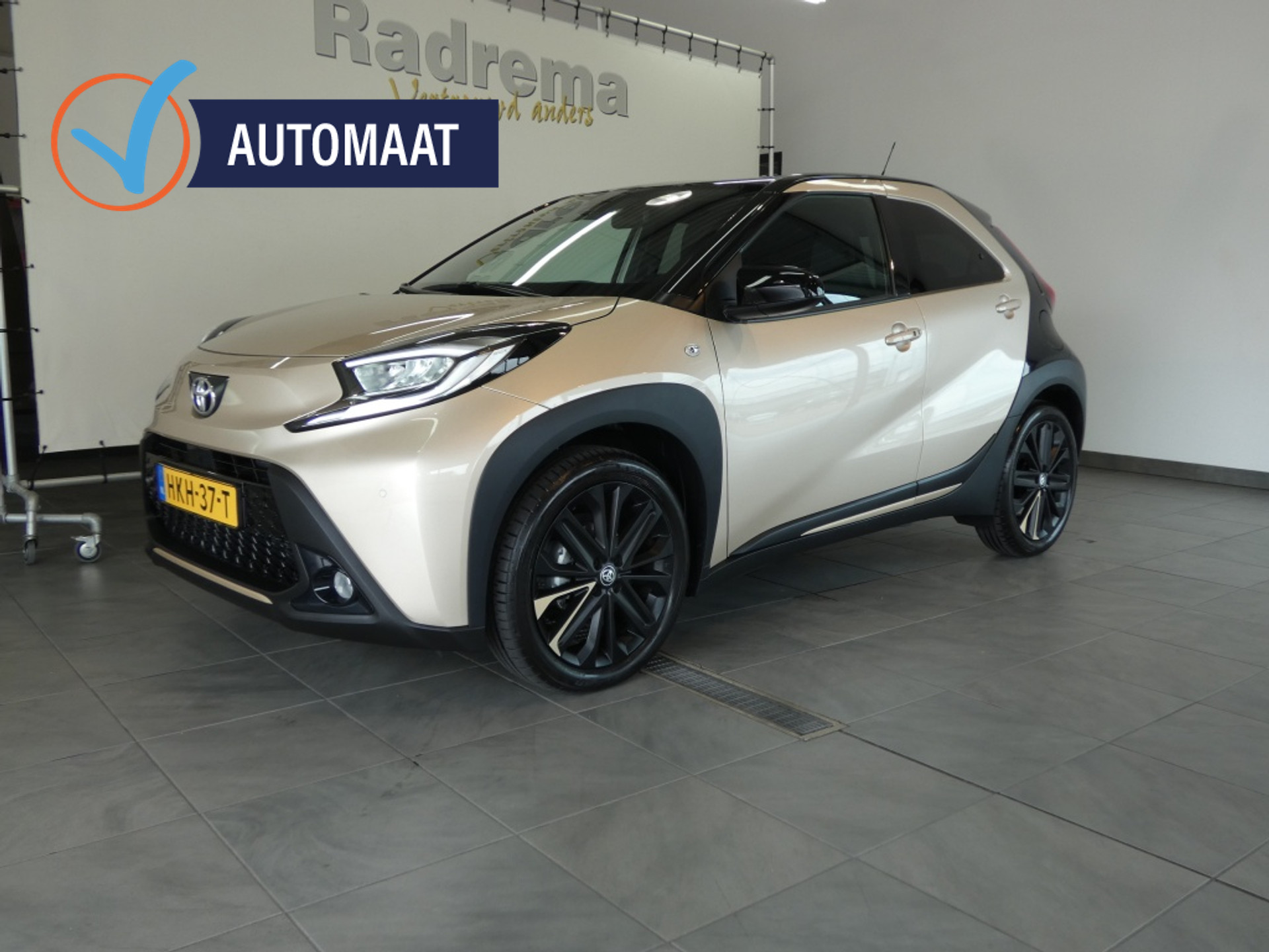 54568987